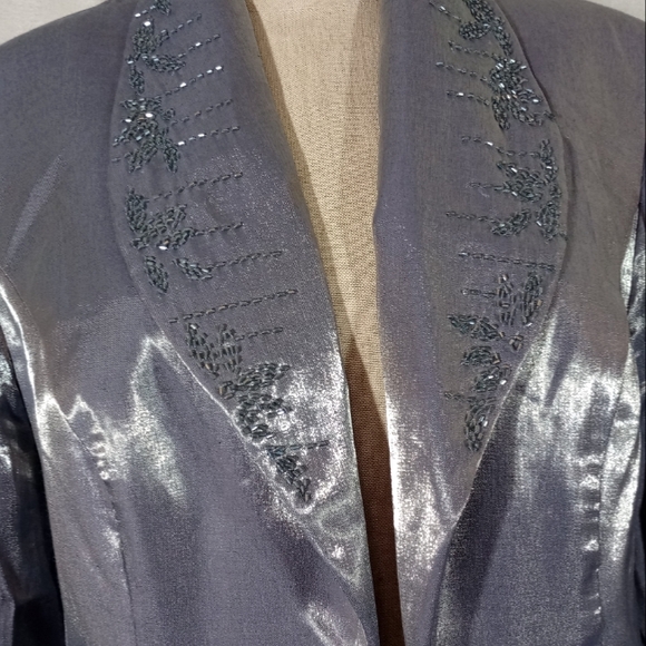 Alex Evenings Satin Hacket, Lavender, beaded sleeves & Collar, Open, one pc., 14 - Picture 6 of 10